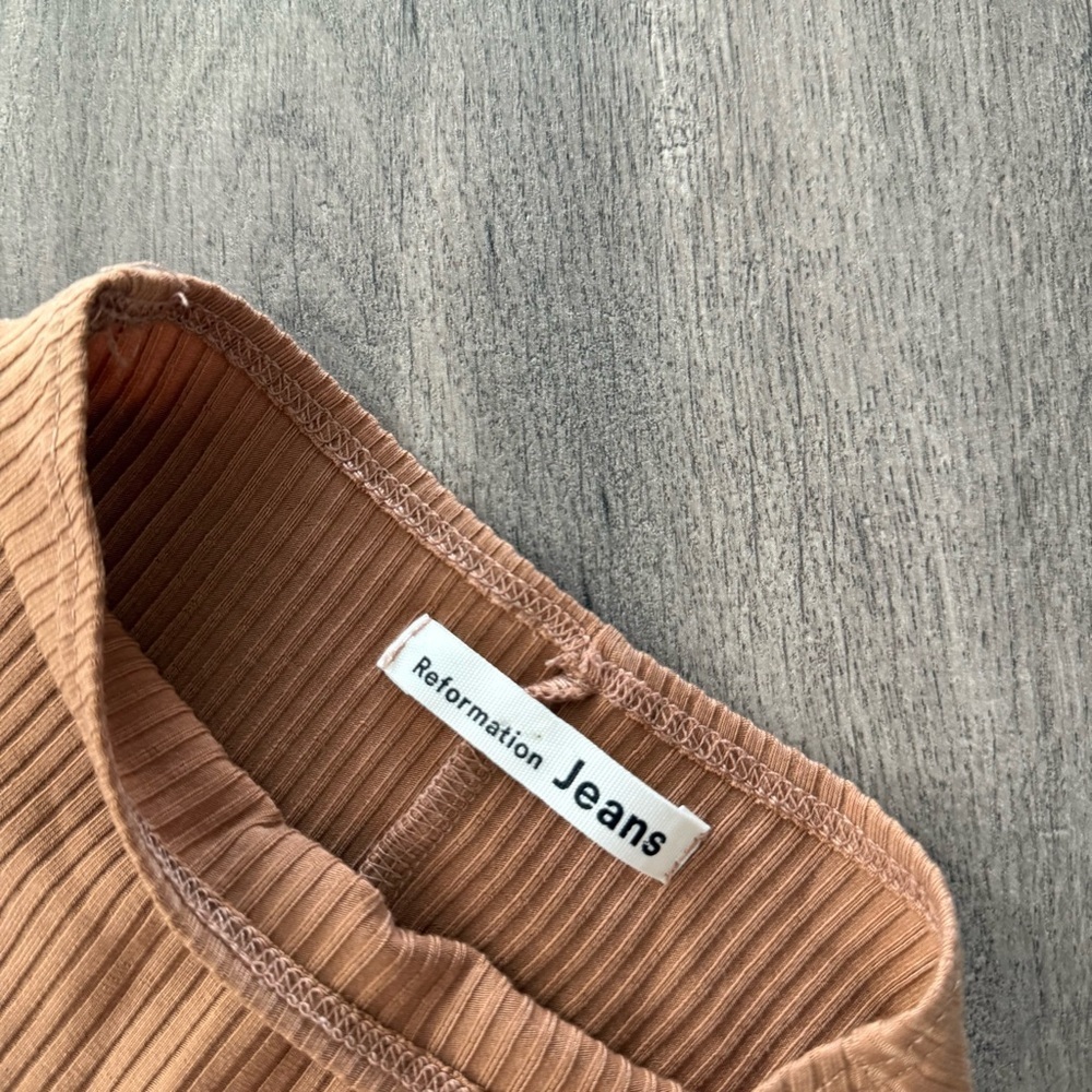 New Reformation Sana Tan Ribbed Mock Neck Dress - Picture 4 of 5
